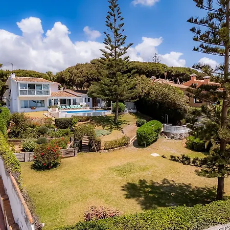 Calmamar Cabopino Beachfront In Villa *